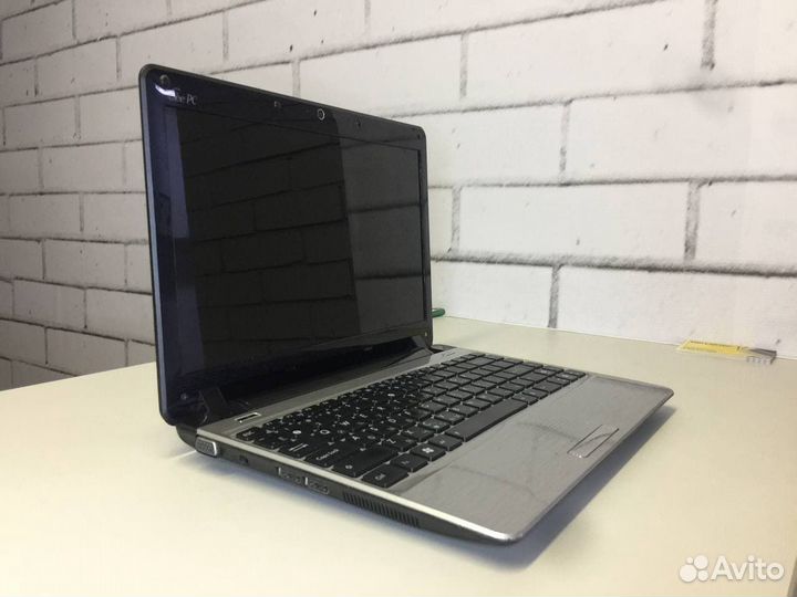 Компактный Asus EEE PC