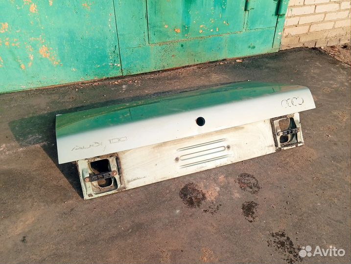 Крышка багажника Audi 100C3