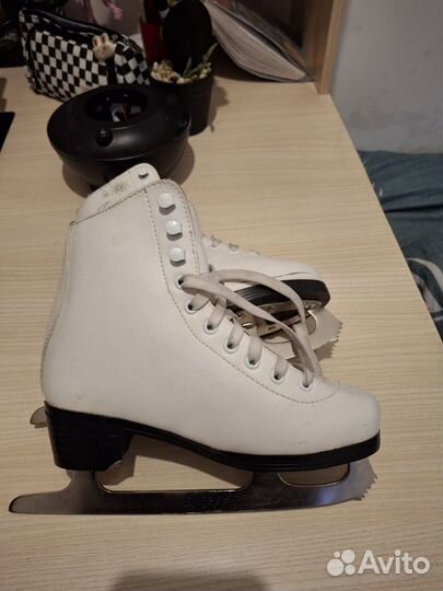 Коньки фигурные