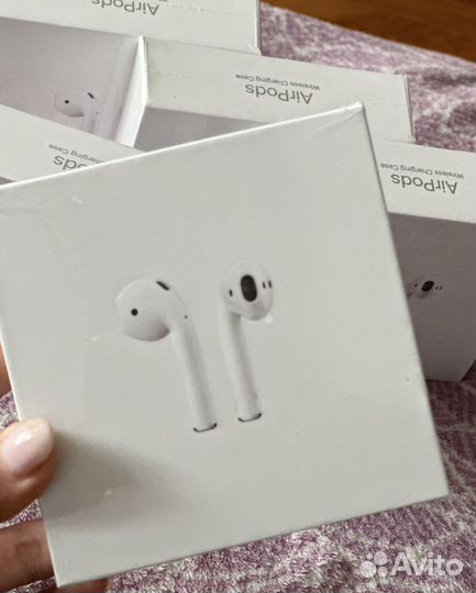 Беспроводные наушники airpods