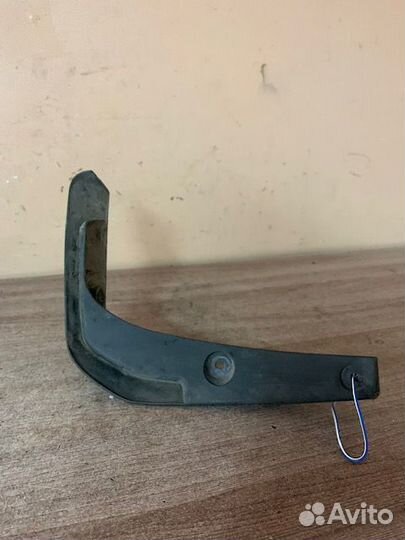 Брызговик задний левый Mazda 6 (GH)