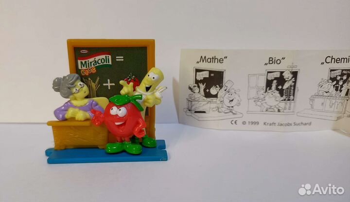 Киндер сюрприз Монстры. и другое