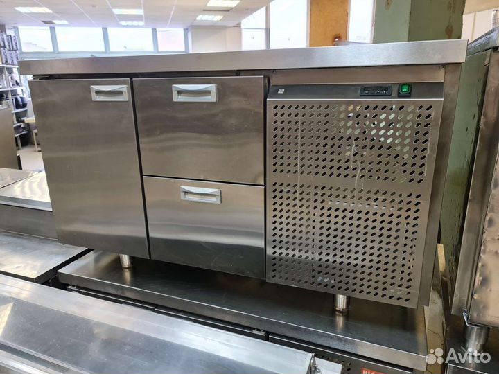 Холодильный стол