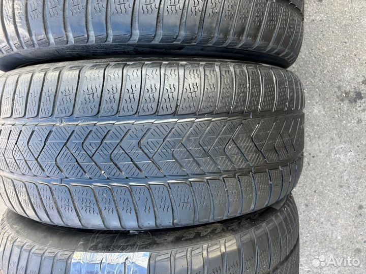 Pirelli Scorpion Winter RFT 275/45 R20