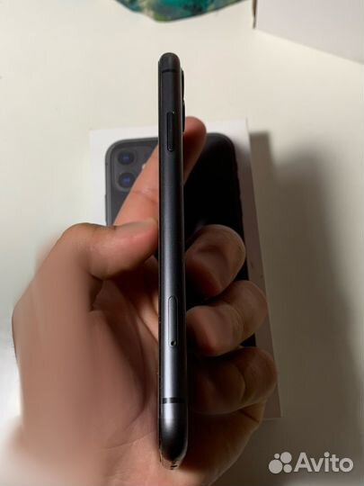 iPhone 11, 64 ГБ