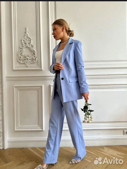Брючный костюм женский 42