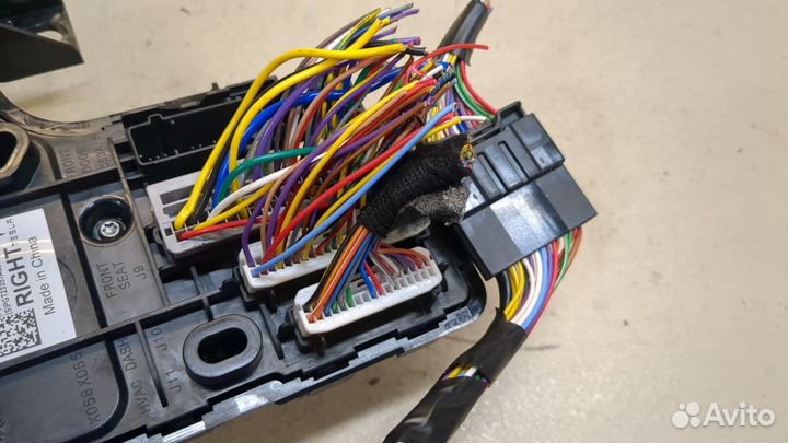 Блок комфорта Tesla Model Y, 2024