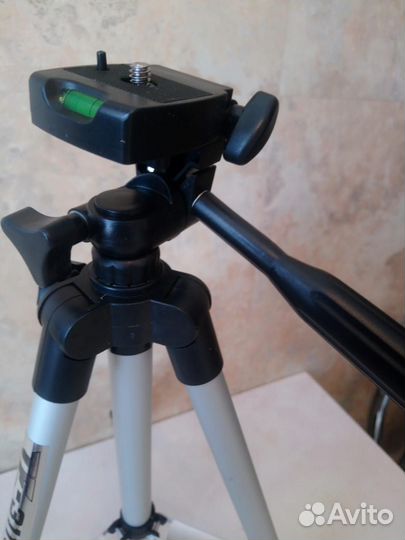Штатив для фотоаппарата