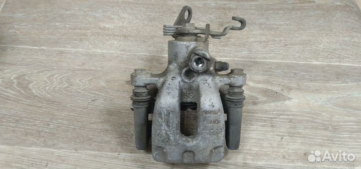 Суппорт тормозной задний Skoda octavia a7/ Golf-7