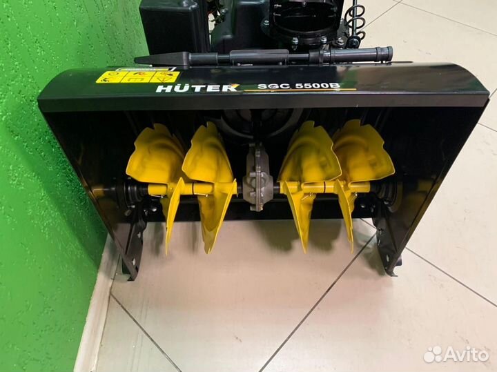 Снегоуборщик Huter SGC 5500 B