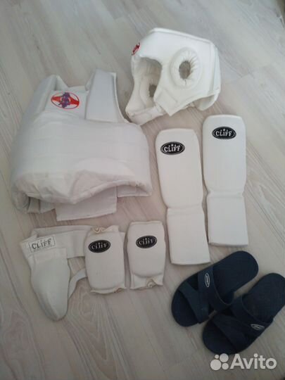 Комплект защиты карате разные