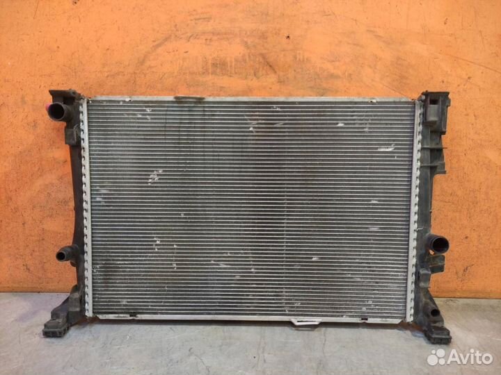 Радиатор двигателя (двс) Mercedes Gla-Class X156