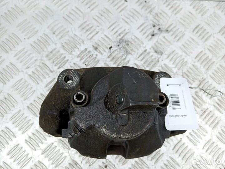 Суппорт передний левый BMW X5 (E53)