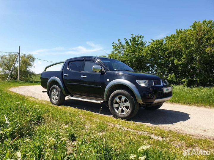 Mitsubishi L200 2.5 AT, 2013, 184 000 км