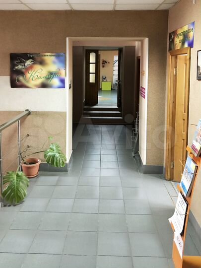 Офисное помещение, 307 м²