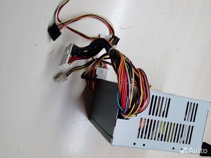 Блок питания на 200-240v. Полностью рабочий