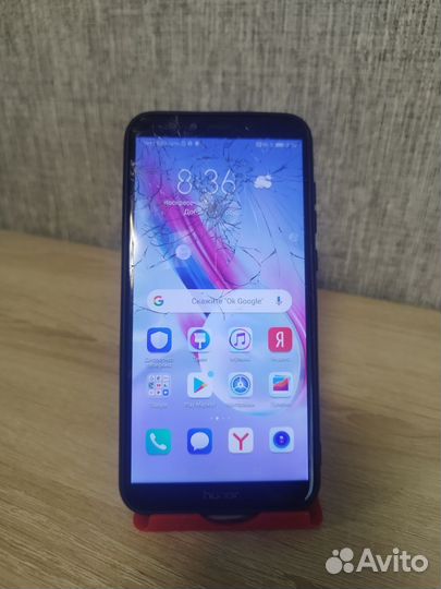 Телефон Huawei Хонор 9 lite