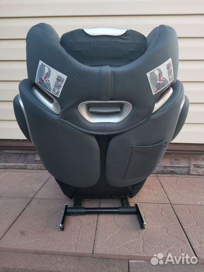 Автомобильное детское кресло cybex