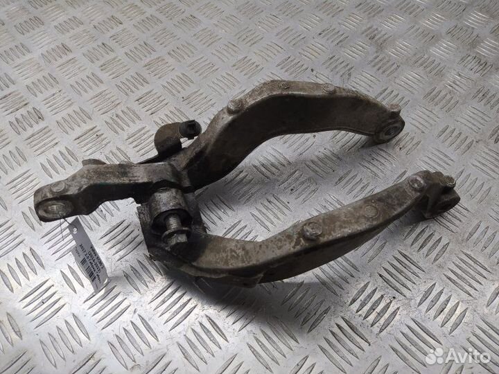 Б/У Б/У Рычаг передний Вилка амортизатора RH