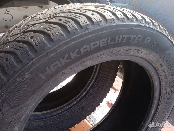 Nokian Tyres Hakkapeliitta 8 215/55 R17