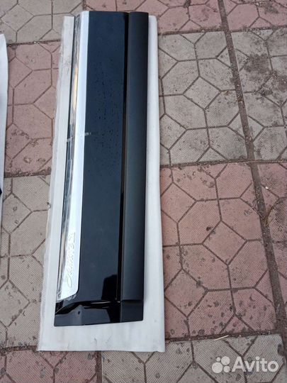 Молдинги Hyundai SantaFe