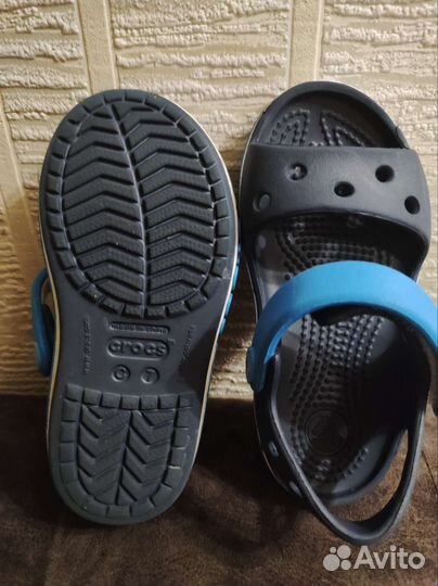 Сандалии crocs c7
