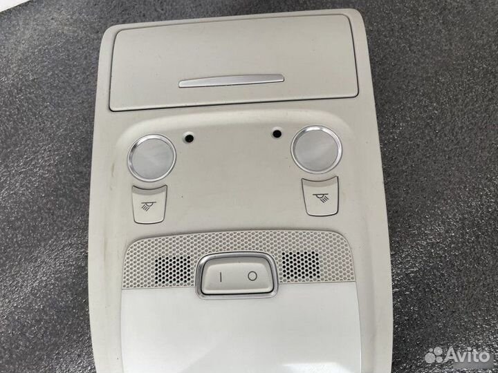 Плафон освещения Audi A4 B8 2.0 tfsi multitronic