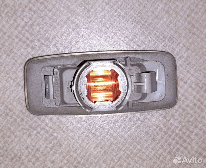 Повторитель поворота Nissan Almera G15