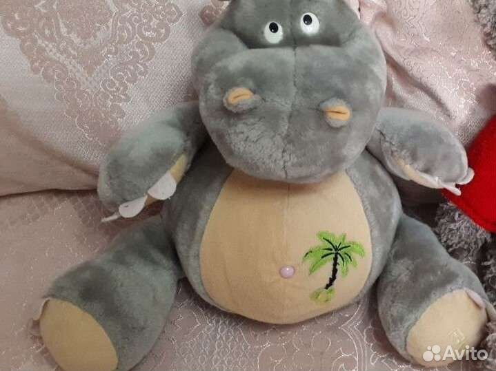 Игрушка бегемот