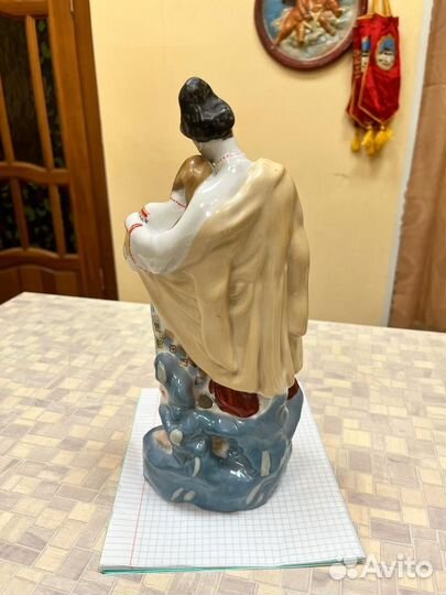 Статуэтка «Майская ночь«