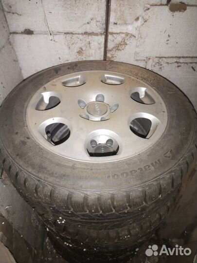 Колеса Ауди шины R16 комплект