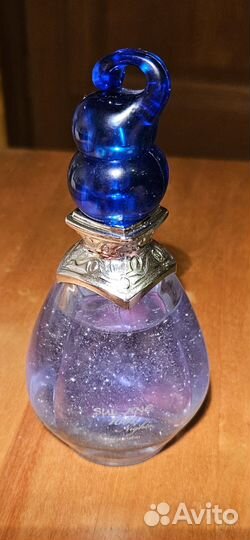 Eau de parfum с блёстками, Франция