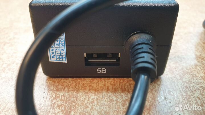 Адаптер Robiton NB70W 3500 мА, импульсный для ноут