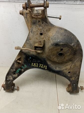 Рычаг задний нижний правый