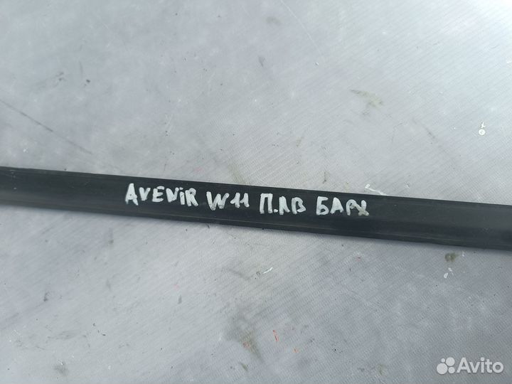 Бархотка передняя левая Nissan Avenir