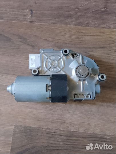 Моторчик панорамного люка Volkswagen touareg 2