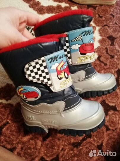 Детские резиновые сапожки