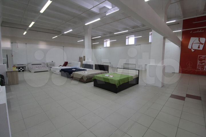 2 этаж Торговая площадь 36м2/74м2/216м2 Лифт