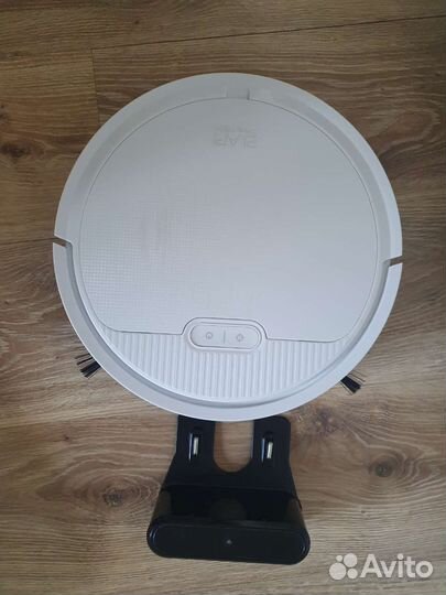 Робот пылесос elari