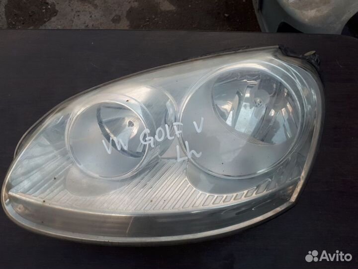 Фара левая VW Golf 5