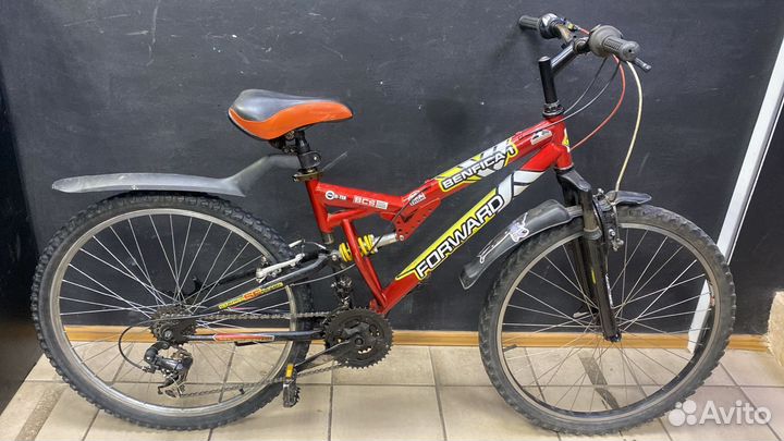 Велосипед Forward Benfica. колеса 26. скоростей 18