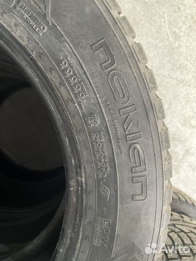 Nokian Tyres Hakkapeliitta 8 SUV 235/60 R18 107T