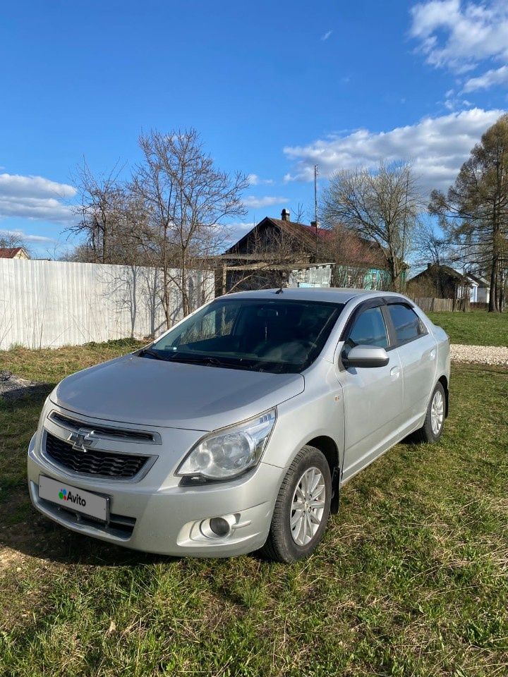 Chevrolet Cobalt: фото владельца