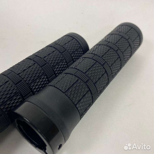 Грипсы для велосипеда с алюминиевым наконечником