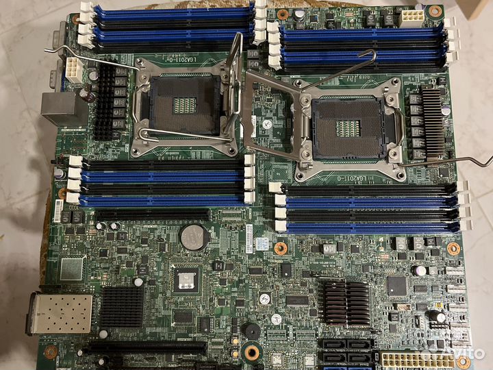 Материнская плата Foxconn LGA2011