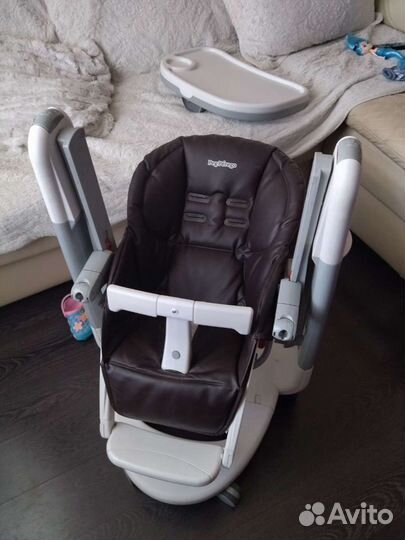 Детский столик и стульчик для кормления