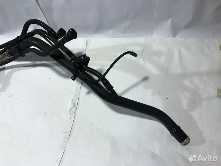 Горловина топливного бака Land Rover