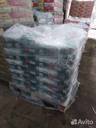 Шпатлевка цементная базовая 20 кг