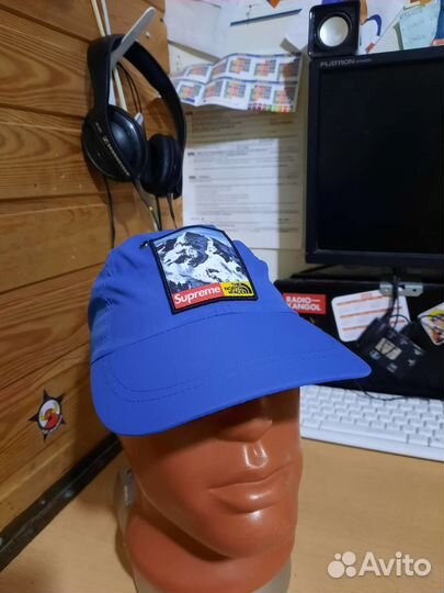 Новая кепка tnf & supreme