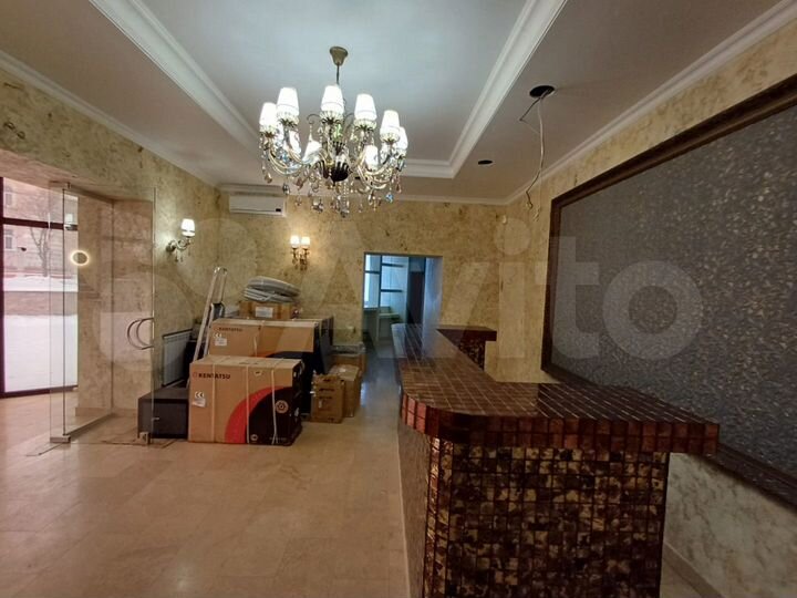 Современный спа салон и кафе